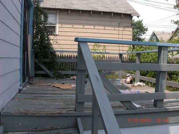 3rd image of 198 Shirley Ave