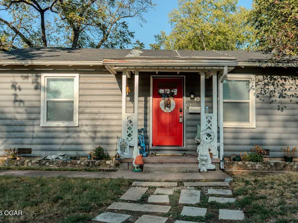 422 N Jackson Ave, Joplin, MO 64801