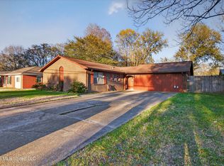109 Stennis Ave, Ocean Springs, MS 39564