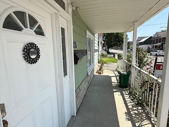 3rd image of 175 Celina St