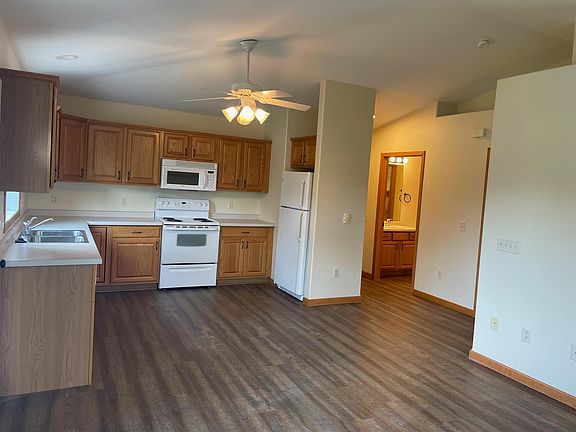 3rd image of 3352-3362 S Robin Meadows Ln