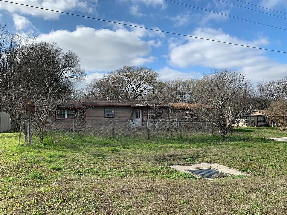 2nd image of 14860 S Interstate 35