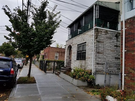 2nd image of 3130 Seymour Ave
