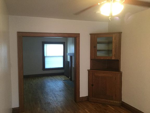 3rd image of 291 E 18th Ave