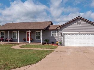 913 Q Ave, Saint Clair, MO 63077