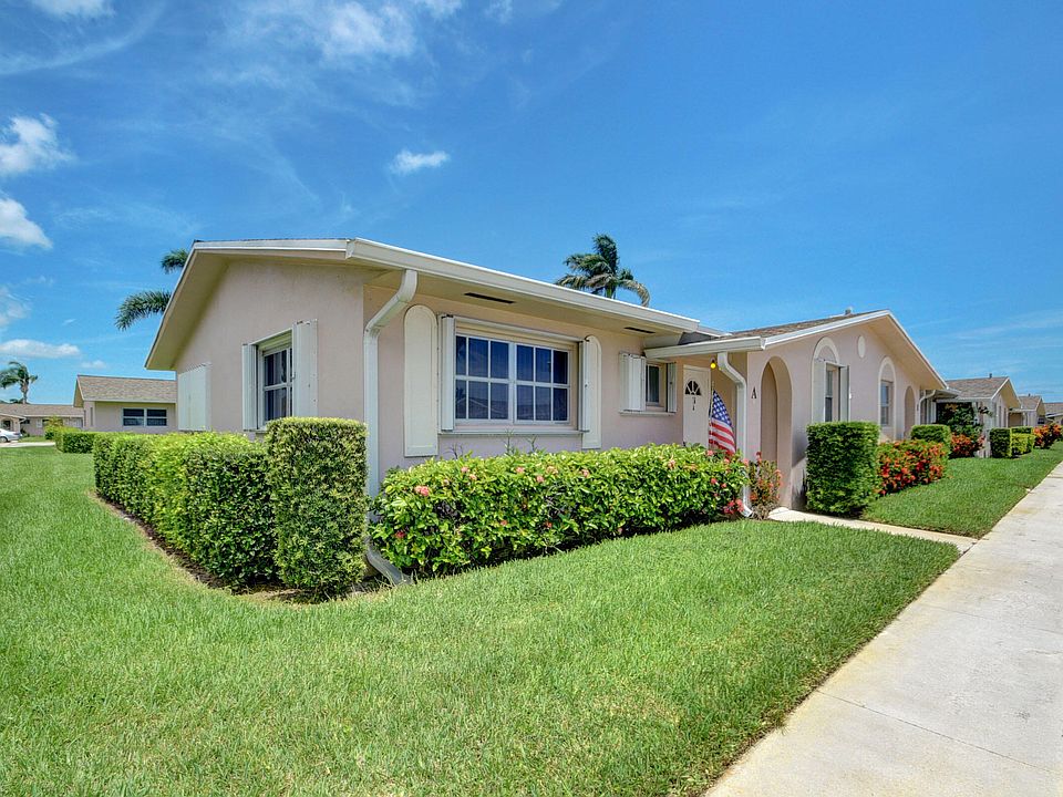 Cresthaven Villas Condominiums 2760 Dudley Dr E West Palm Beach, FL