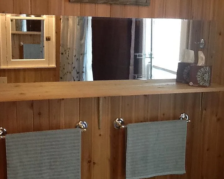 927 E Land Pl #A — Photo 16