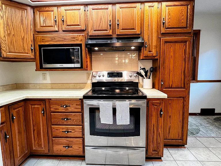 228 W Lexington Blvd — Photo 11