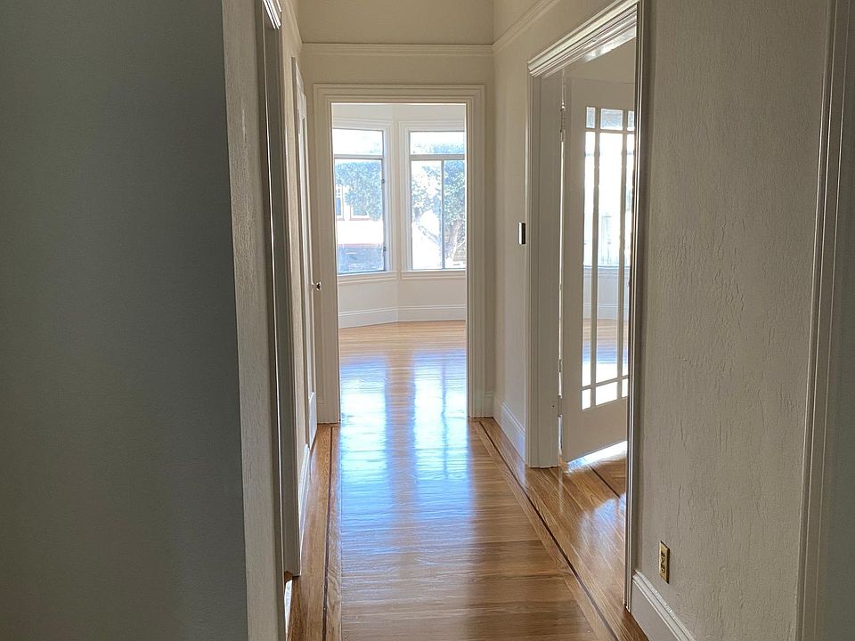 1st image of 1425 18th Ave #1
