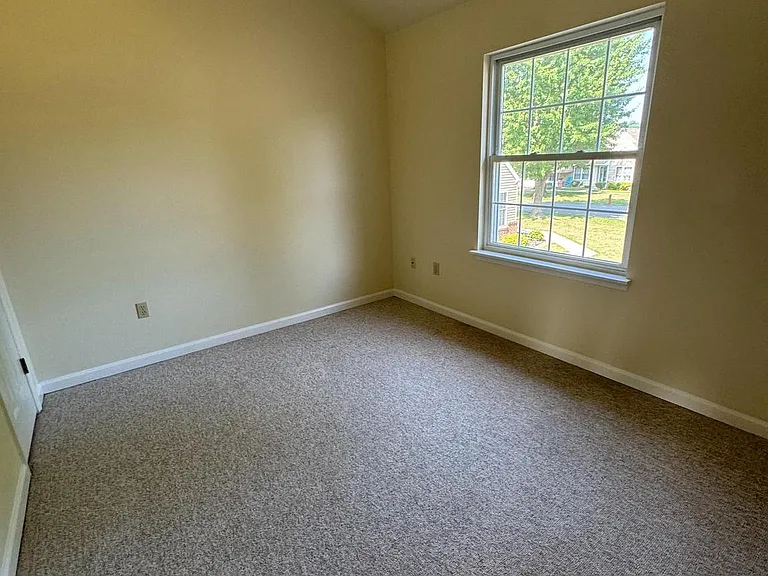 139 Heather Ln — Photo 15