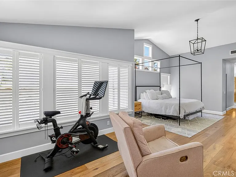 33 Brownsbury Rd — Photo 42