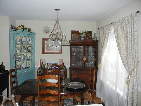 4th image of 1654 Heritage Hill Dr