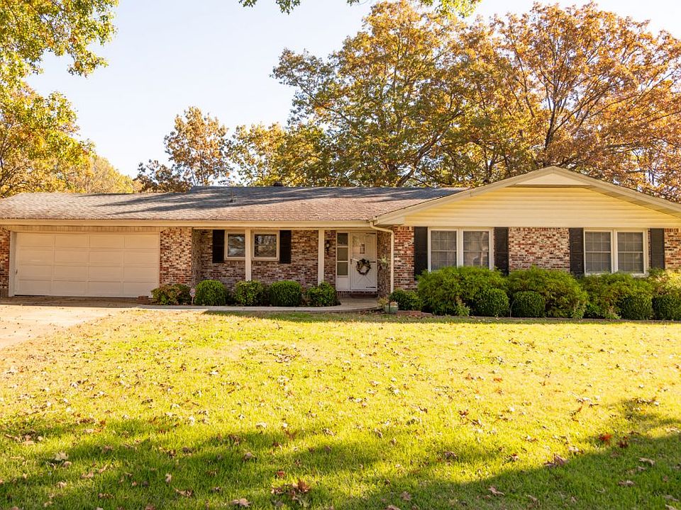 1st image of 2028 Schweitzer Dr