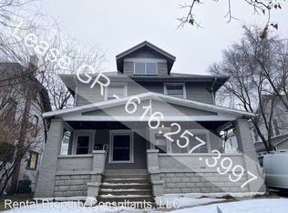 643 Fairview Ave NE, Grand Rapids, MI