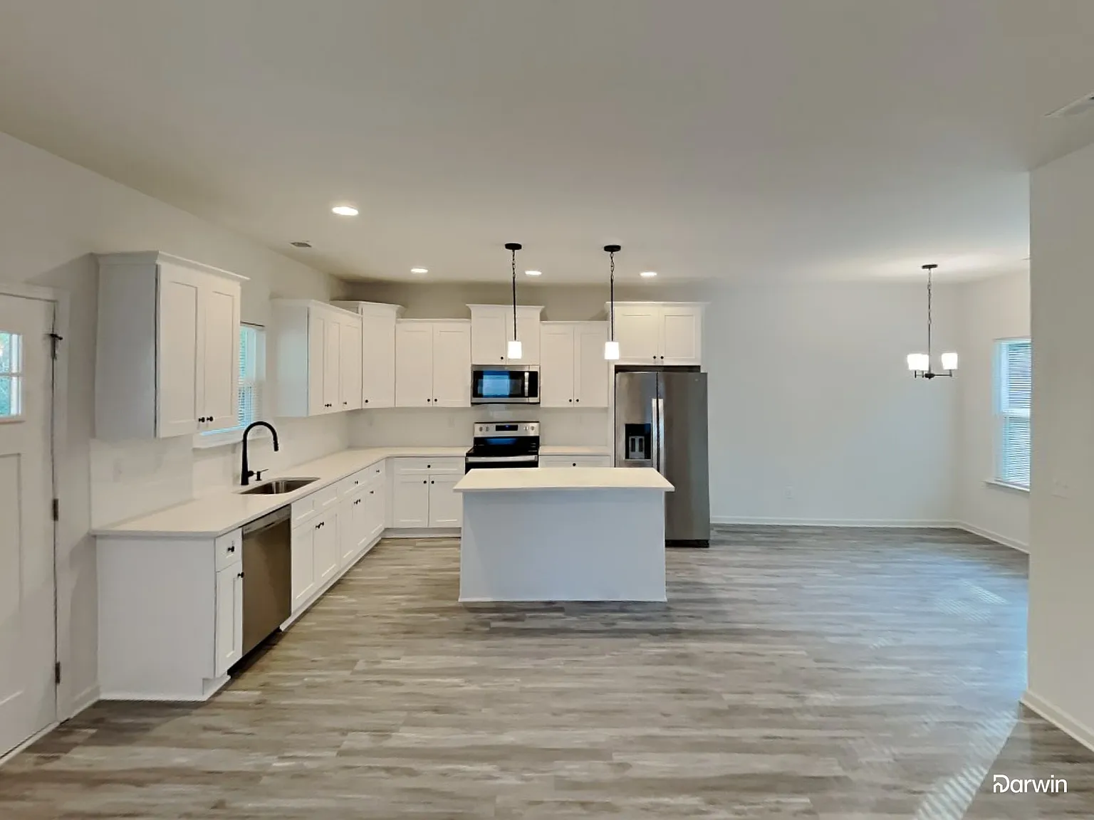 3 bed, 2.5 bath, 1462 sqft, $1,840 — Photo 3