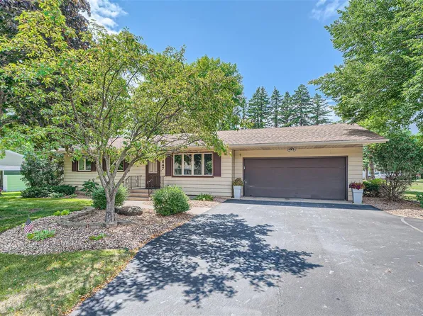 847 Xenia Ave NW, Elk River, MN 55330