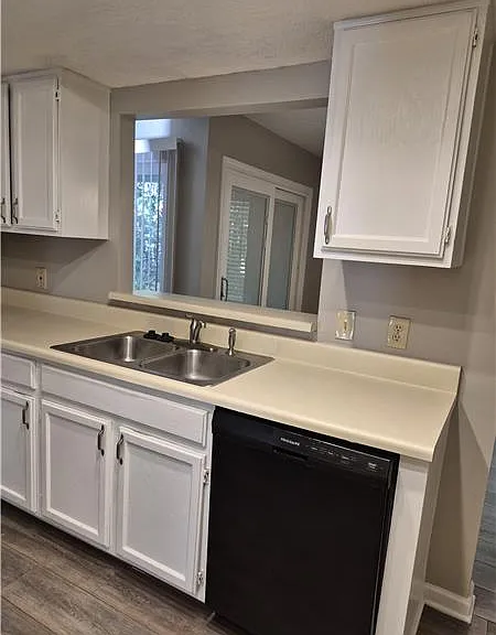 37 Rumson Ct SE — Photo 11