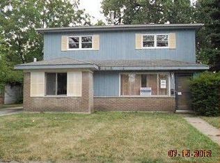 923 160th Pl, Calumet City, IL