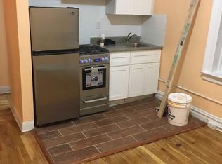 6107 Monroe Pl, West New York, NJ 07093