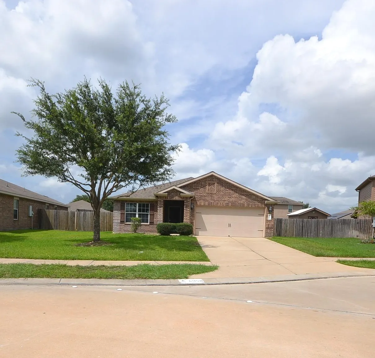 3 bed, 2.0 bath, 1373 sqft, $1,800 — Photo 1