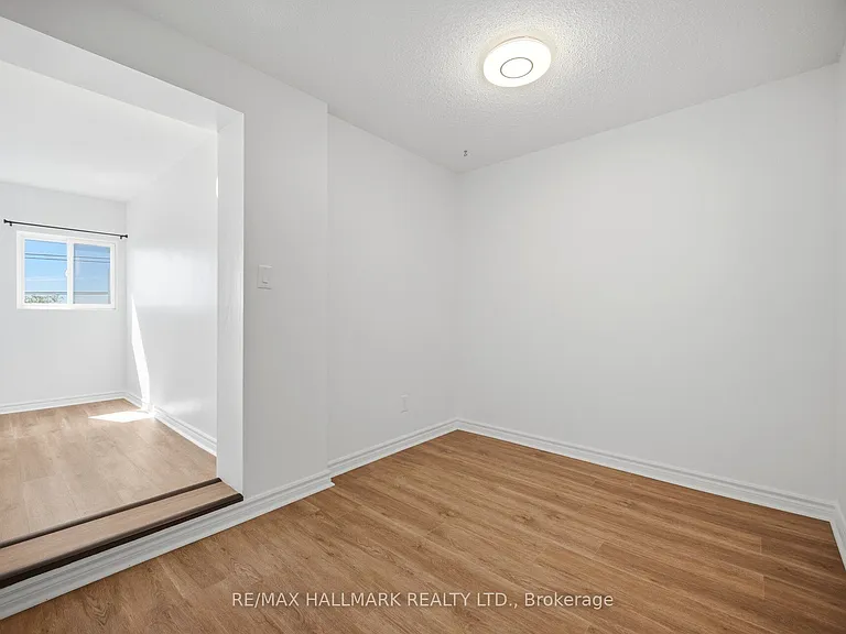 3025 The Credit Woodlands #314 — Photo 18