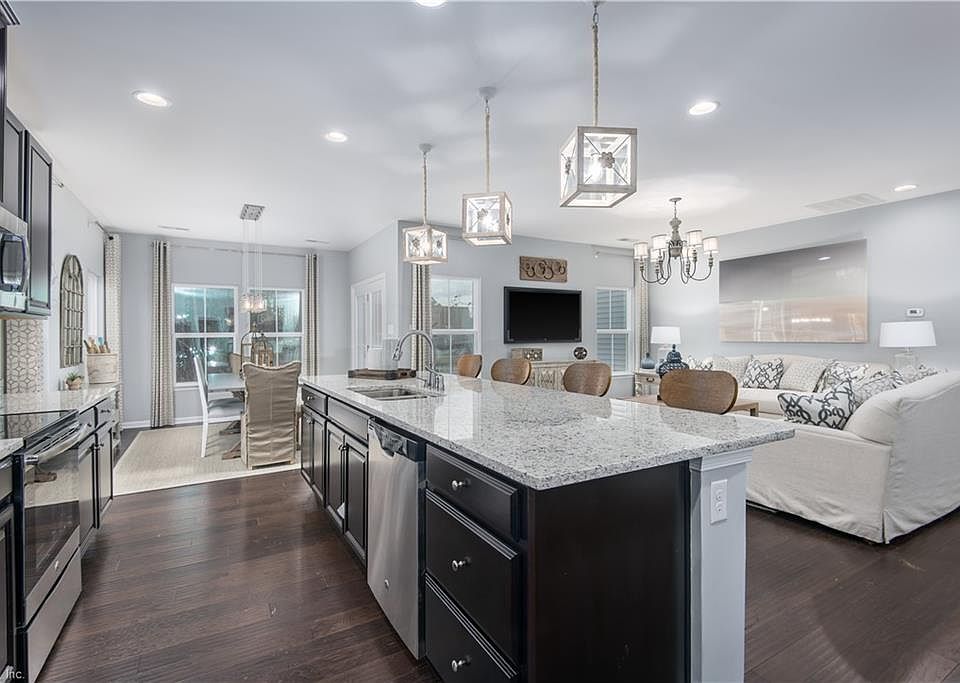 1st image of 33 Westhaven Lakes