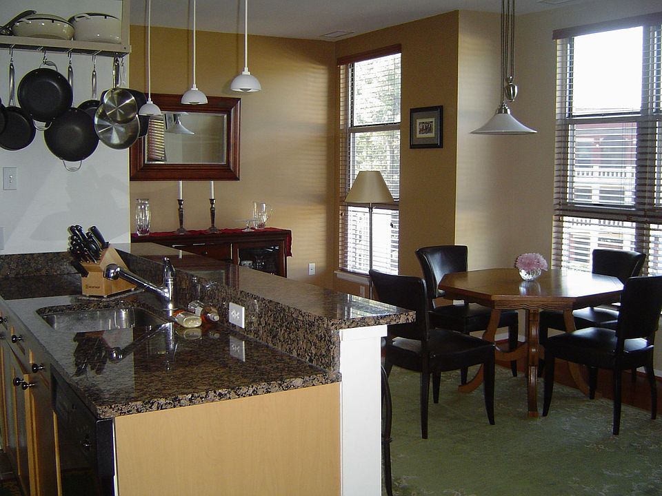 Light-Filled Dining Area