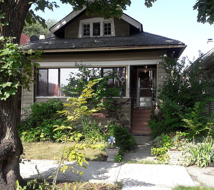 1st image of 917 N Humphrey Ave
