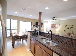 1100 The Cpe #102, Horseshoe Bay, TX 78657