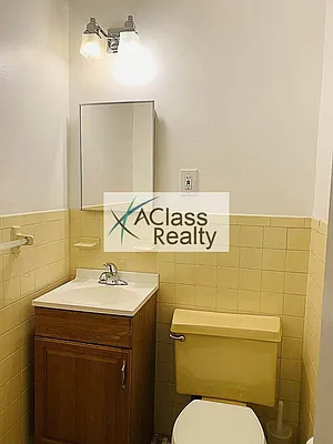 Rented by A Class Realty International | media 26