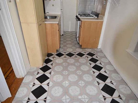 4th image of 44-15 43rd Ave #1AA