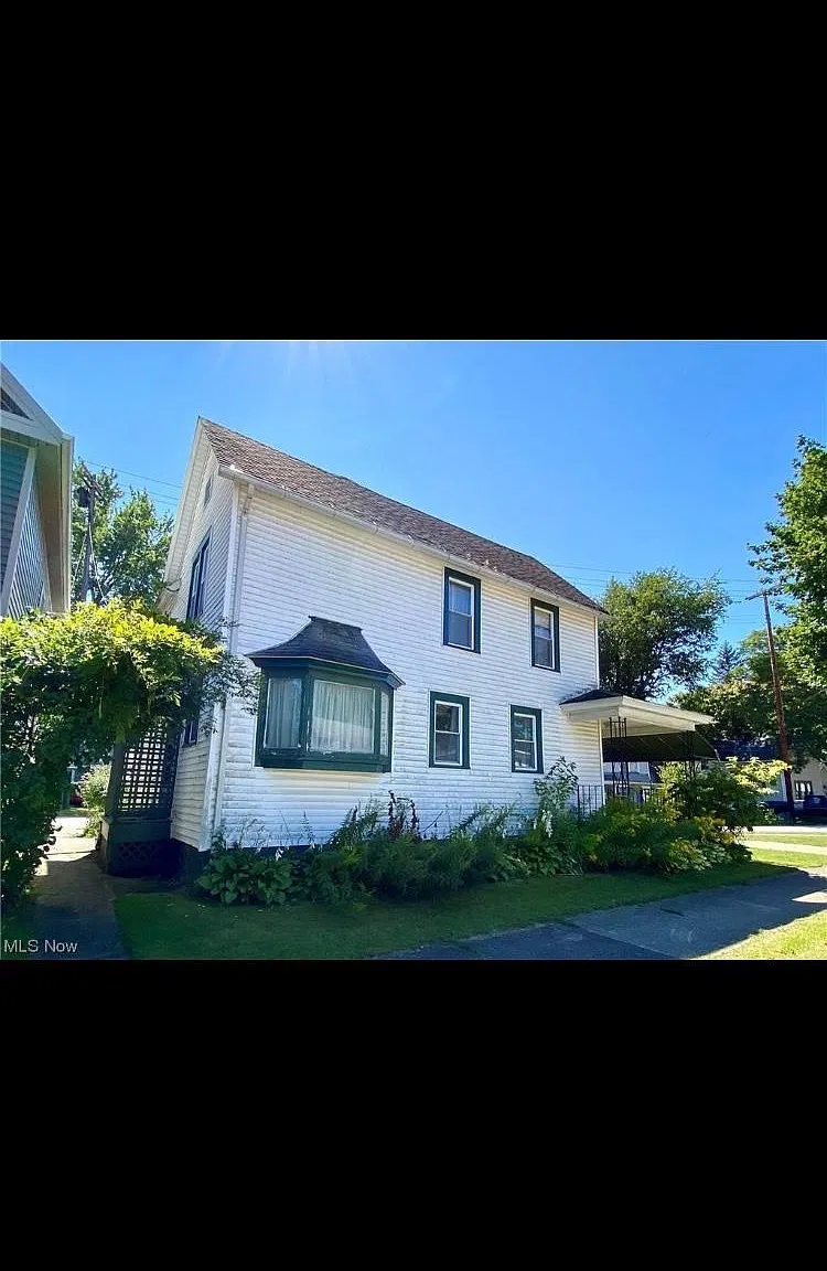 541 Main St — Photo 4
