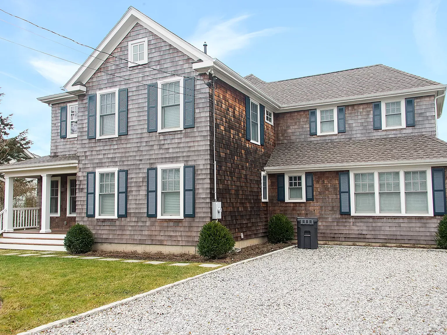 4 Bedroom Village Rental — Photo 1