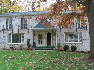 1562 Robin Ln, Stow, OH 44224