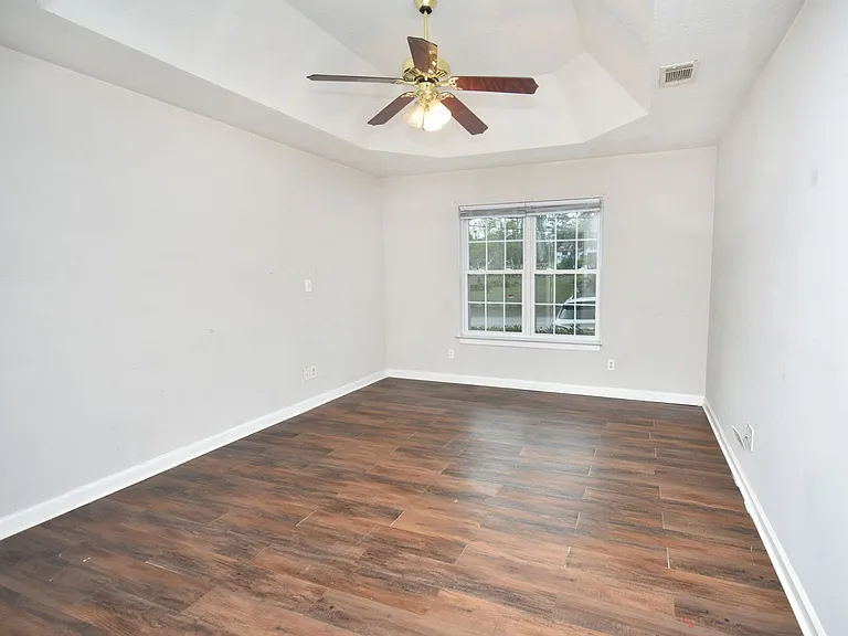 3544 Mutimer Dr — Photo 15
