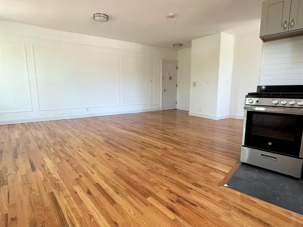 (undisclosed Address), Bronx, NY 10457