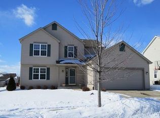 1347 Dovetail Dr, Hartford, WI 53027