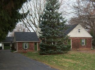 415 Davis Dr, Anderson, IN 46011