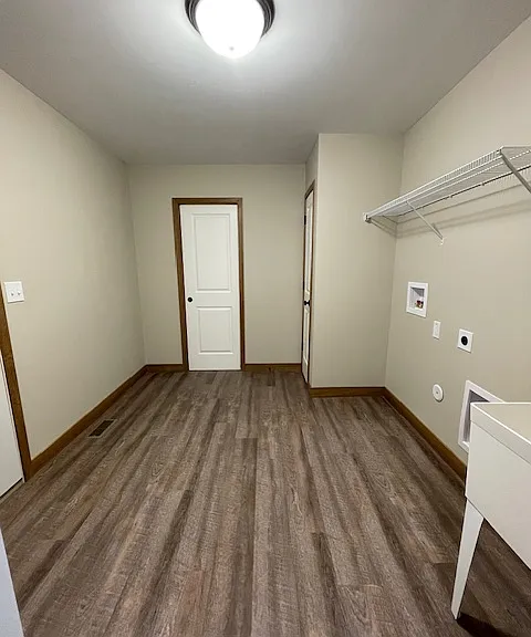 231 Lakeside Dr #231 — Photo 7
