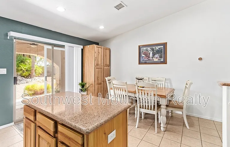 1202 W Prior Ave — Photo 18