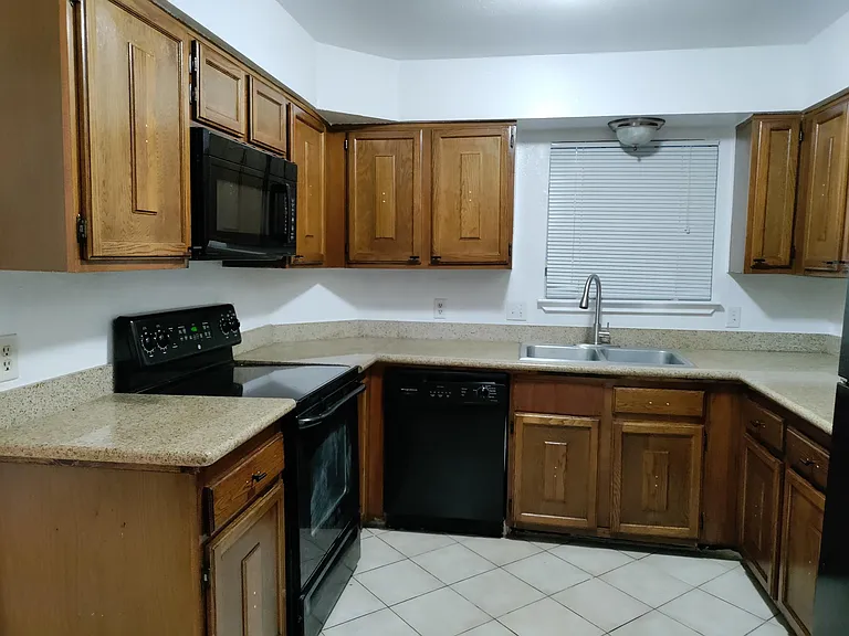 10600 S Gessner Dr #24 — Photo 16
