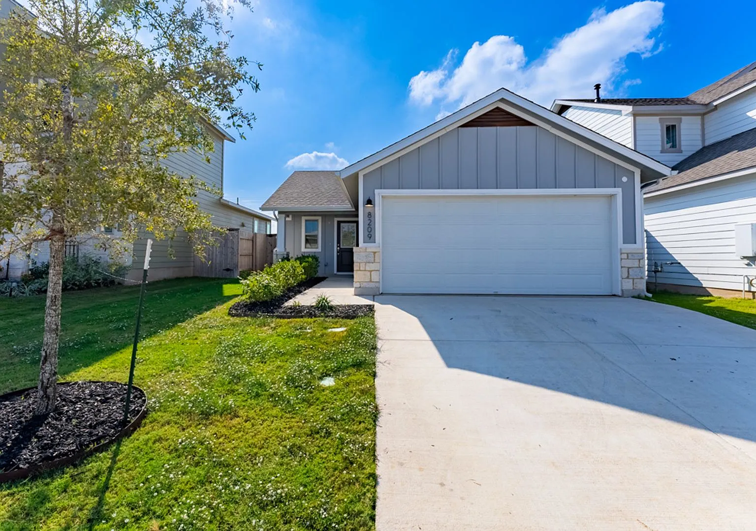 Must see 3 bedroom in South East Austin! — Photo 2