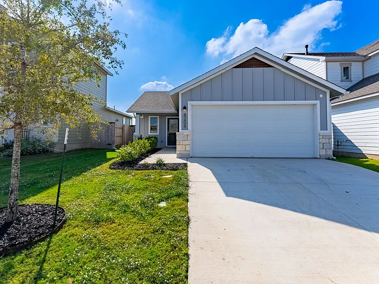 8209 McKamy Dr — Photo 2