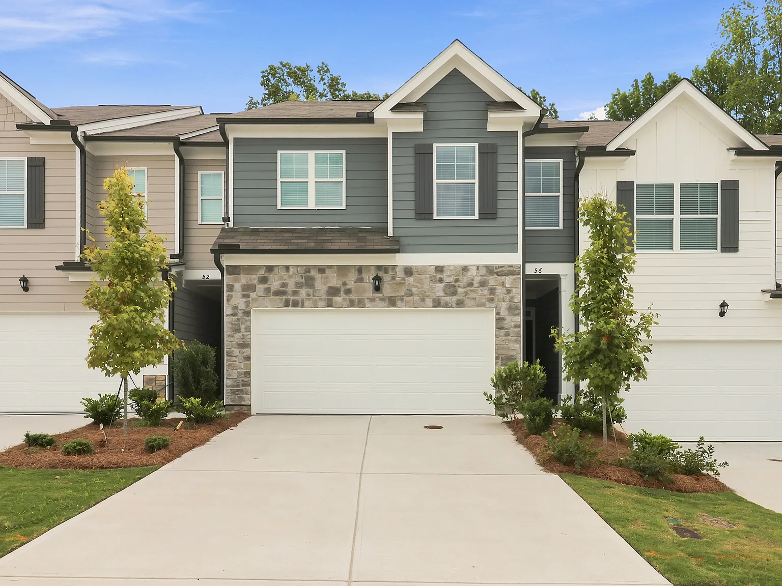 3 bed, 1877 sqft, $2,100 — Photo 1