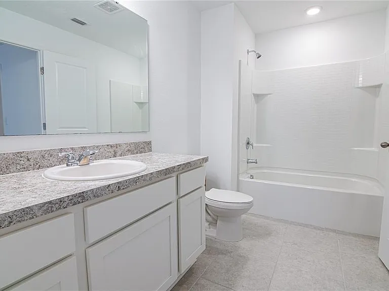 205 Mandovi St — Photo 28