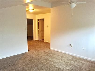 4th image of 135 Jung Dr #6