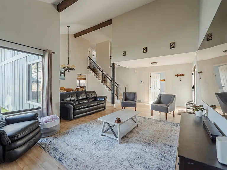 12572 E Bates Cir — Photo 3