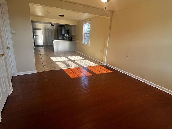 3rd image of 3724 Republic St