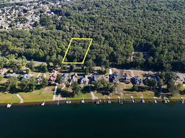 44 Shady Shores Dr, East Brady, PA 16028