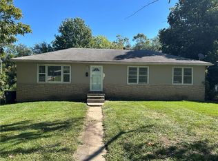 10301 Richmond Ave, Kansas City, MO 64134